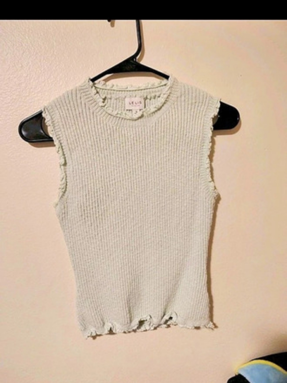 Lelis Ribbed Sleeveless Top in White Size Small